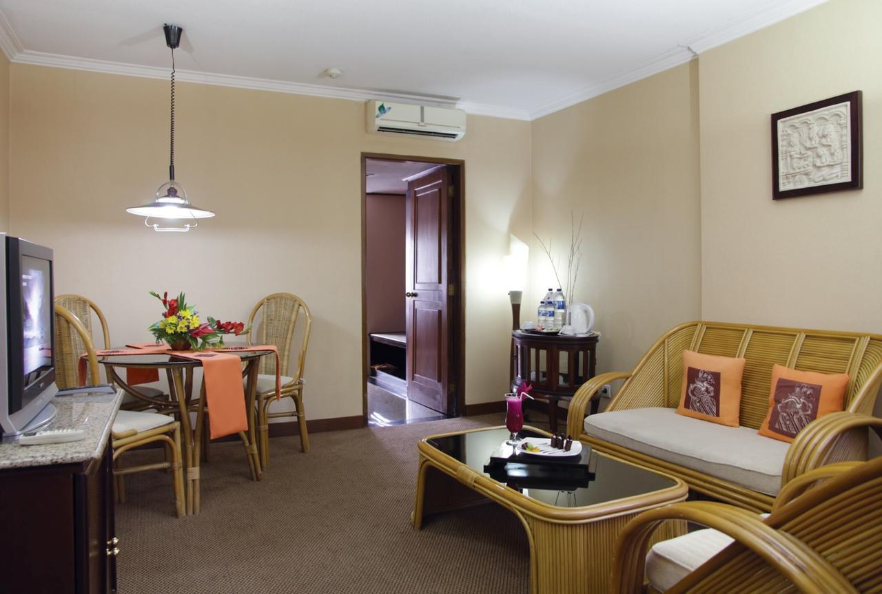 The Jayakarta Yogyakarta Hotel & Spa Maguwo Exterior photo